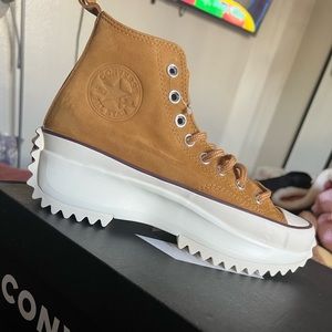 Unisex cognac converse shoes